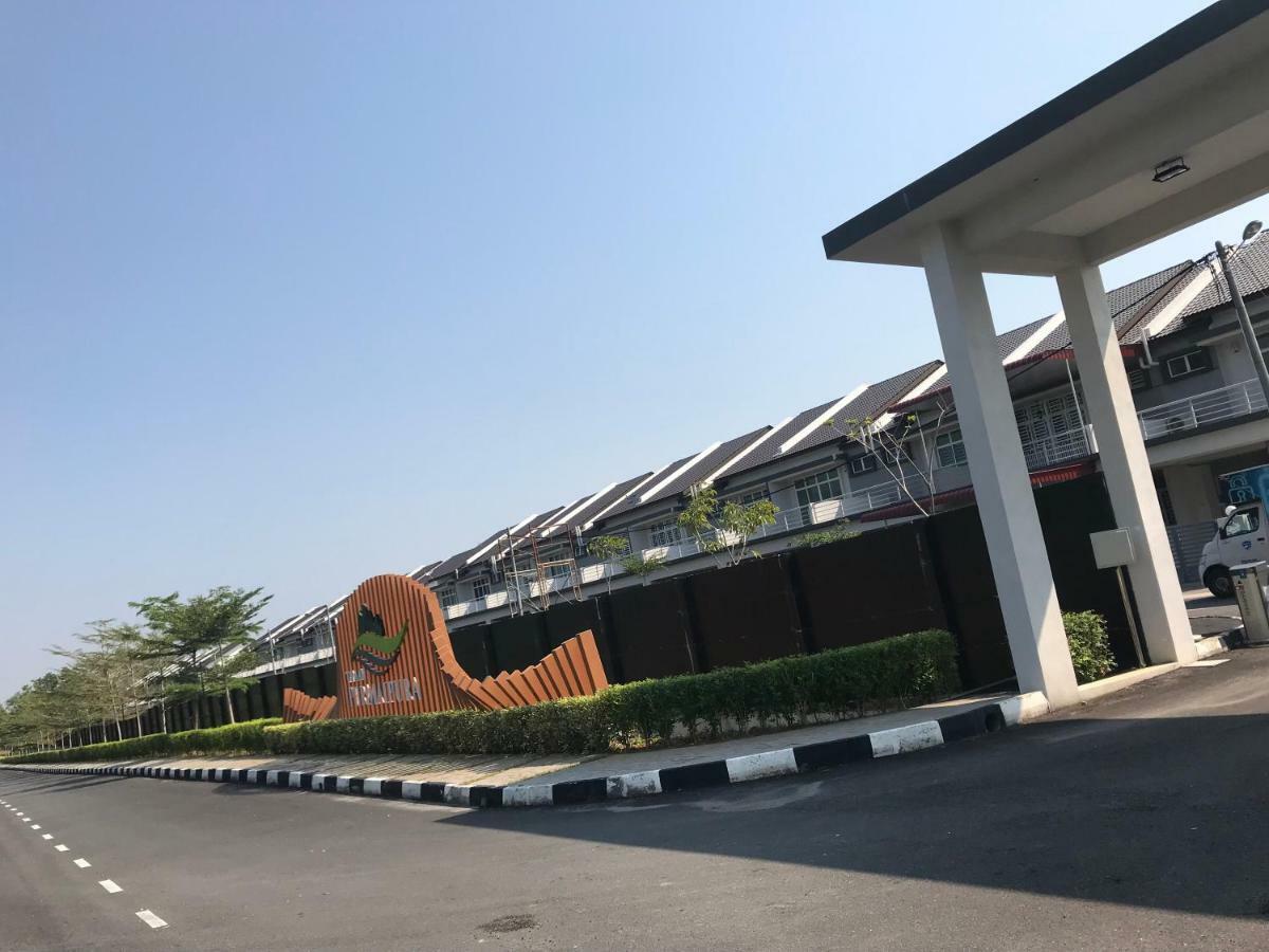 Holiday home Bedong Golf *